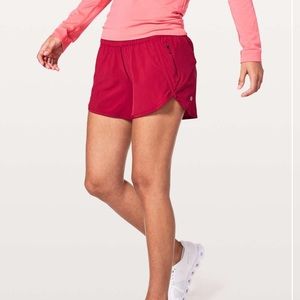 Lululemon Tracker V 4” size 12